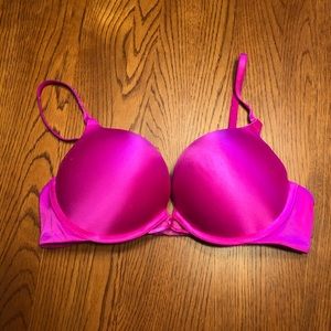 Victoria Secret Bombshell Bra